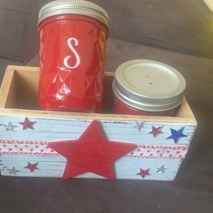 Tutu Junkie Boutique. Salt and pepper shakers.